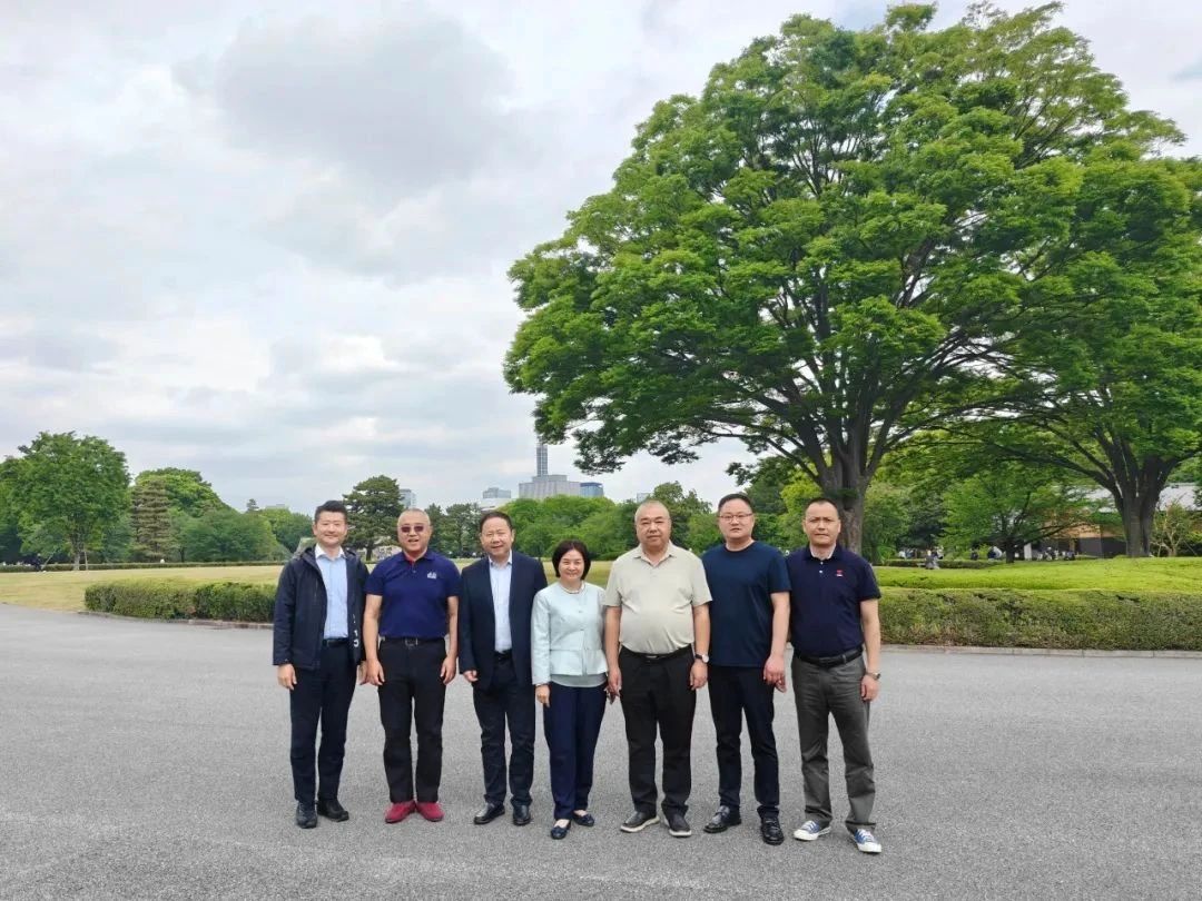 1748399859933305.jpg 54da5ec6589927927d368a6693272ea5.jpg